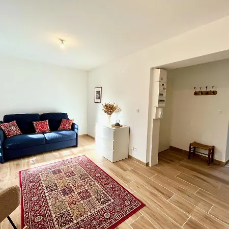 Errai Yourhosthelper Apartment